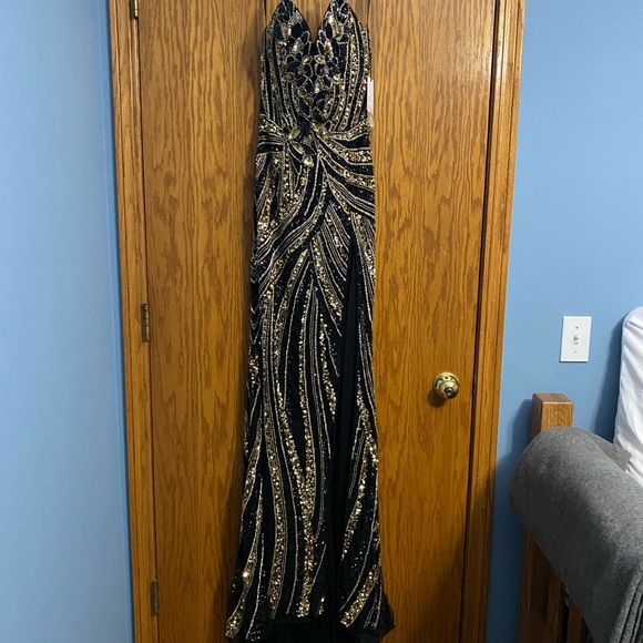 Ashley Lauren 11235 Black and Gold Sleeveless Prom Gown with Plunge Neckline - Picture 3 of 3